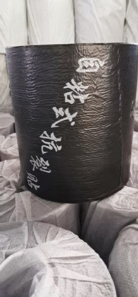 公路专用沥青抗裂贴是什么材质